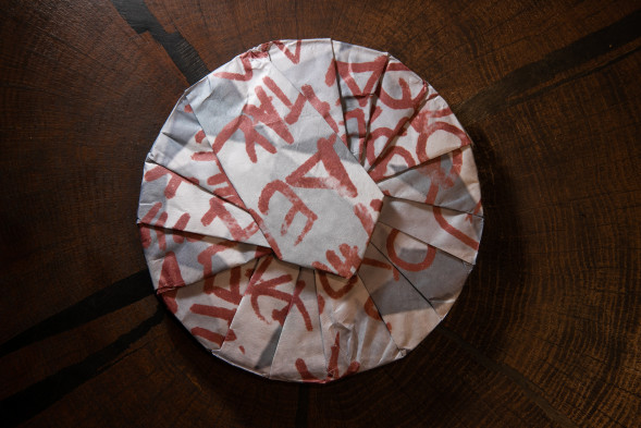 Шу пуэр и белый чай «Выпей пуэра — взлети над суетой» – купаж Мэнхай + Бай Хао Инь Чжень, 200 г